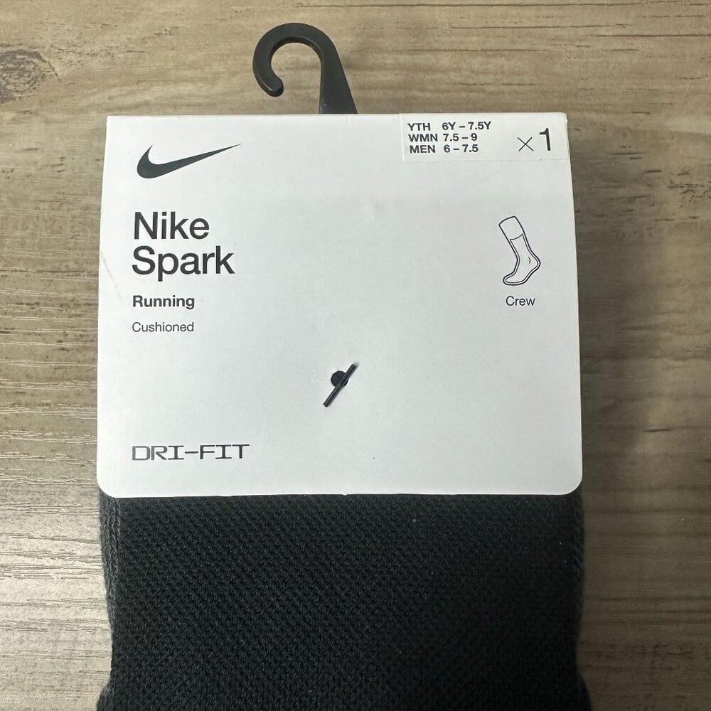 NWT Nike Dri-Fit Spark Unisex Cushioned Crew Running Socks Size Small (Black) - Picture 3 of 11